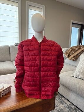 Guess Men’s Red Lightweight Puffer Jacket